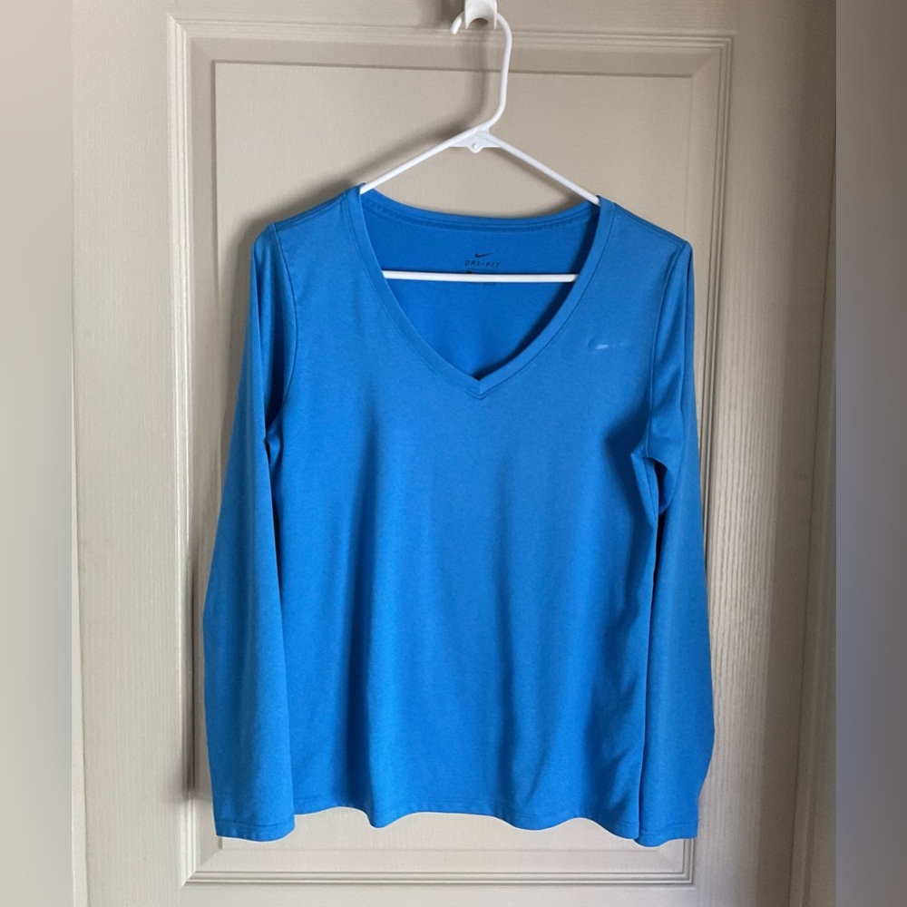 Nike Dri-Fit Long Sleeve Shirt Women’s Large